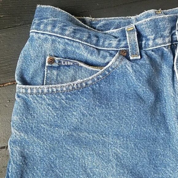 🌼 Vintage LEE high waisted cutoff shorts - Picture 4 of 8
